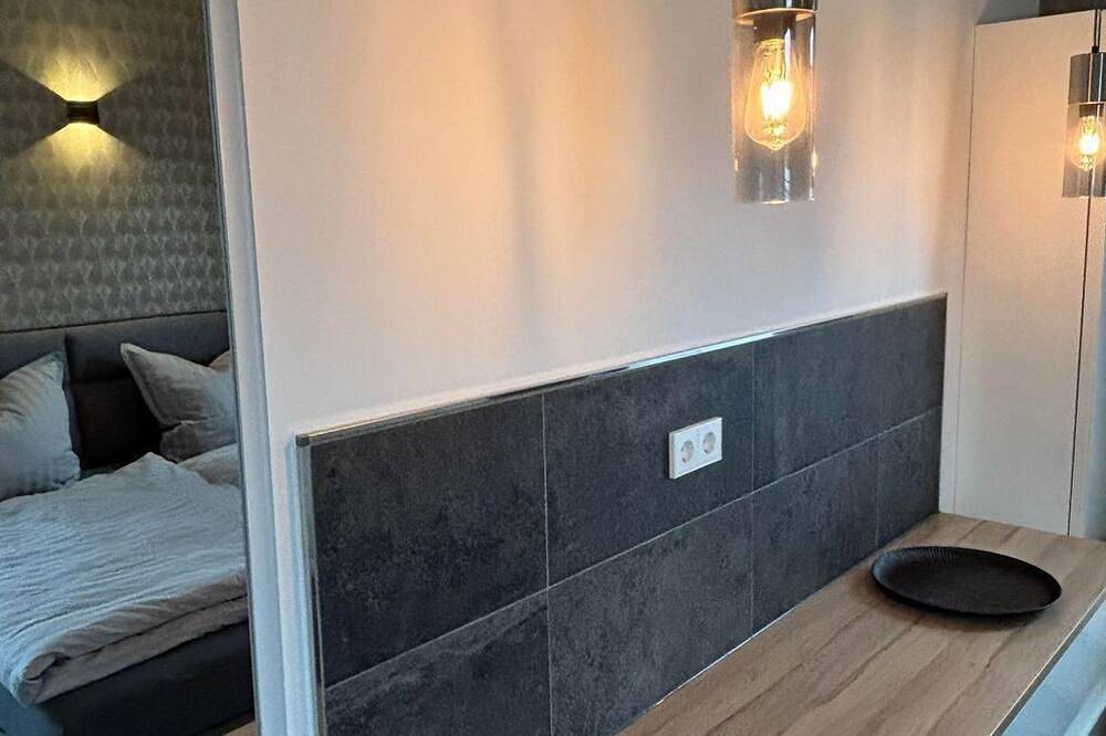Ganze Wohnung, Hunsrückglück -Ferienhaus am Schinderhannes Radweg - Appartement/Fewo, Dusche, in Lingerhahn, Hunsrück