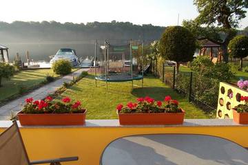 Bungalow für 4 Personen, mit Terrasse und Garten am Fleesensee