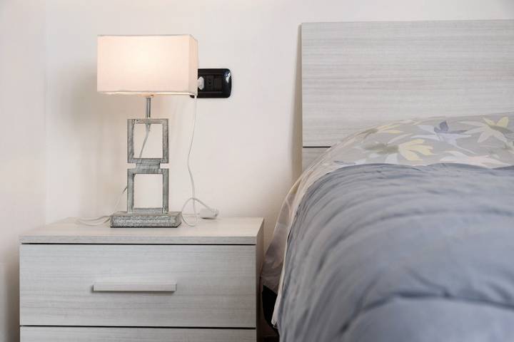 Entire apartment, Apartment 'Lni Ferrera' with Wi-Fi in Ferrera di Varese, Varese Province