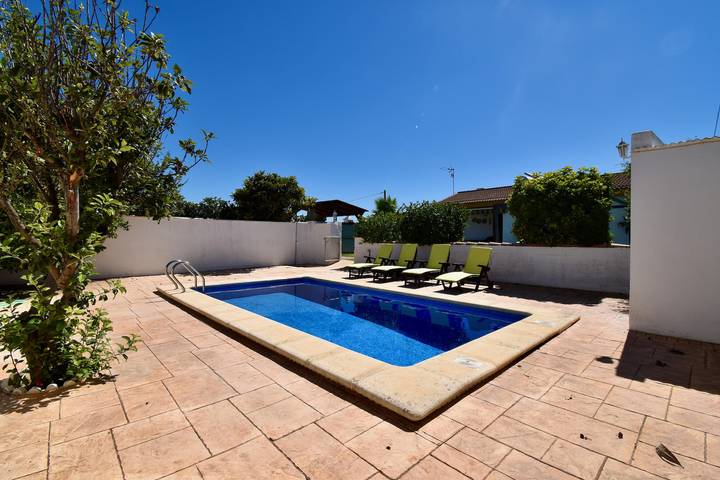 Casa rural para 10 personas, con piscina además de jardín y terraza en Chiclana de la Frontera - 2
