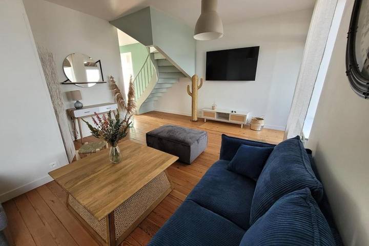 Location de vacances pour 15 personnes, avec jacuzzi et jardin, animaux acceptés à Villedieu-les-Poêles - 2
