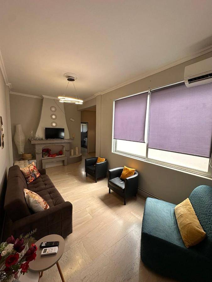 Gîte pour 4 personnes, avec terrasse, animaux acceptés dans Érétrie - 3