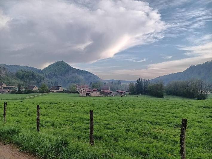 Location de vacances pour 4 personnes, avec jardin et terrasse, animaux acceptés à Bourg-de-Sirod - 4