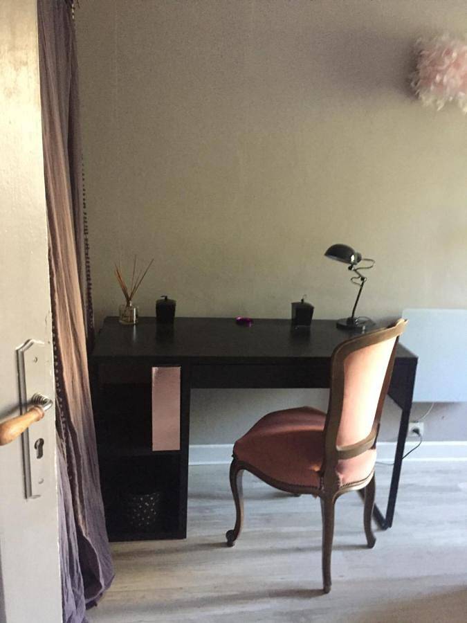 Charmante chambre privée 5/10 mn du Centreville/Port-Jardin/Parking in Nice, Côte méditerranéenne (France)
