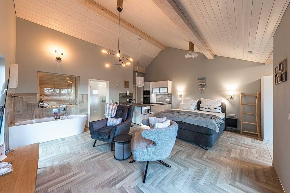 Ganze Wohnung, Loft am Müritzufer 1 - Luxus Loft am Müritzufer in Sietow-Dorf, Sietow