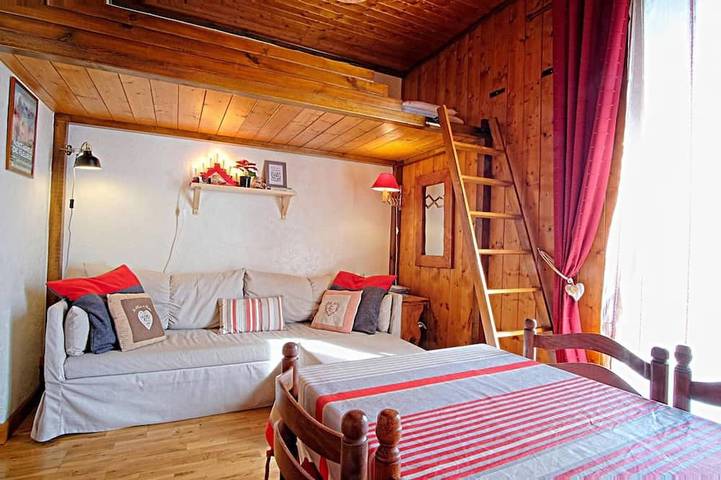 Casa rural para 6 personas, con balcón - 1