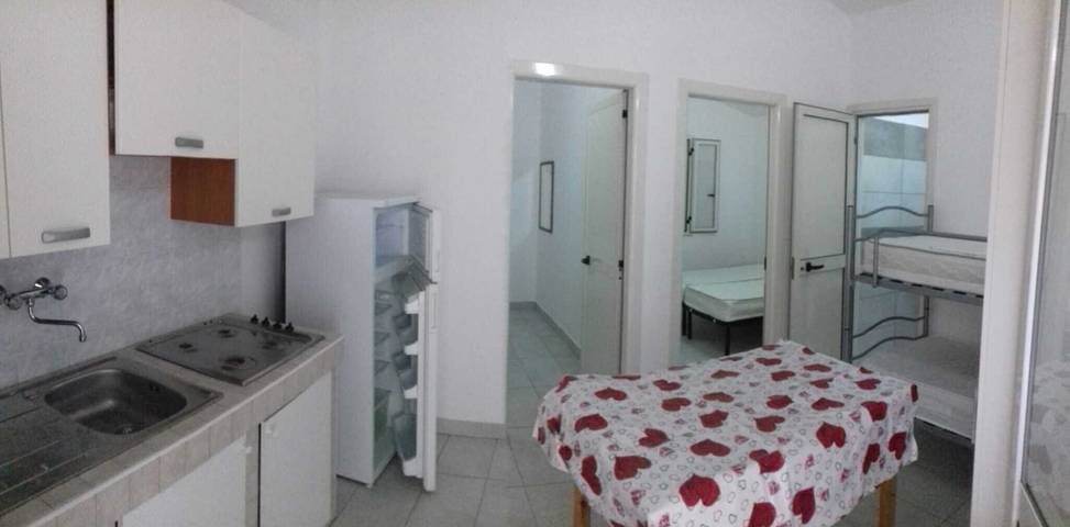 Appartamento intero, Appartamento 'Trilo 1' con terrazza privata, giardino in comune e Wi-Fi in Marina di Peschici (Peschici), Valle Clavia