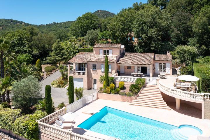 Chalet para 12 personas, con jardín y piscina, Familias con niños - 1