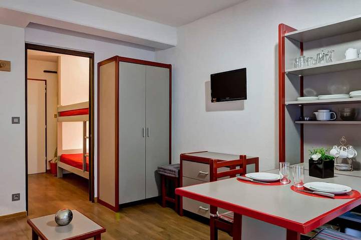 Gîte pour 4 personnes, avec balcon, animaux acceptés dans Casino De Brides Les Bains - 3