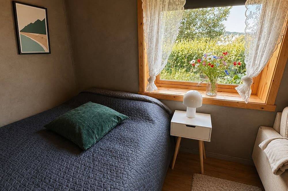 Ganze Wohnung, Linken studio for 2 in Narvik