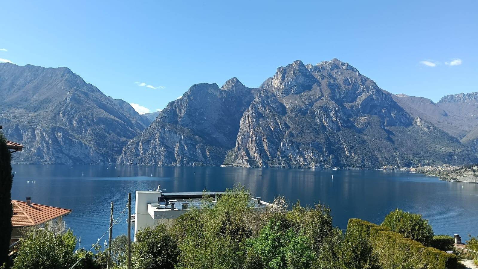 Ganze Wohnung, Apartment 'Bilocale Ulrica' mit Seeblick, privater Terrasse und Wlan in Torbole, Nago-Torbole