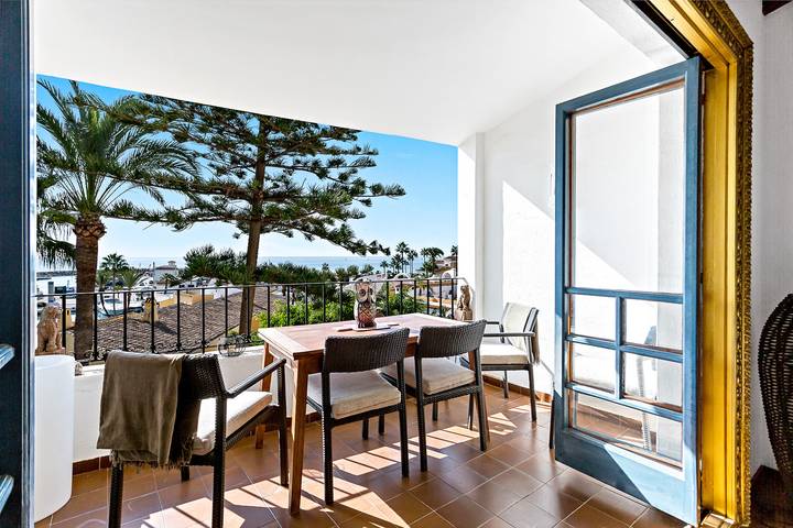 Apartment for 6 people, with terrace in Marbella