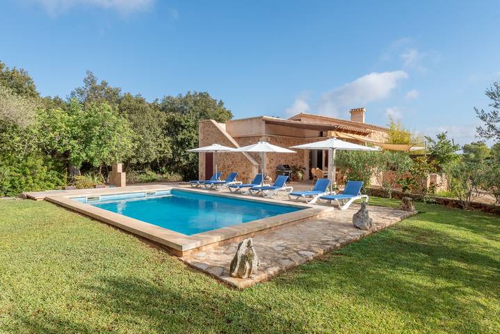 Chalet para 6 personas, con piscina además de jardín y terraza en Mallorca