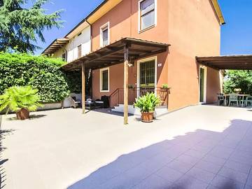Cottage pour 8 personnes, avec jardin et piscine dans Orentano