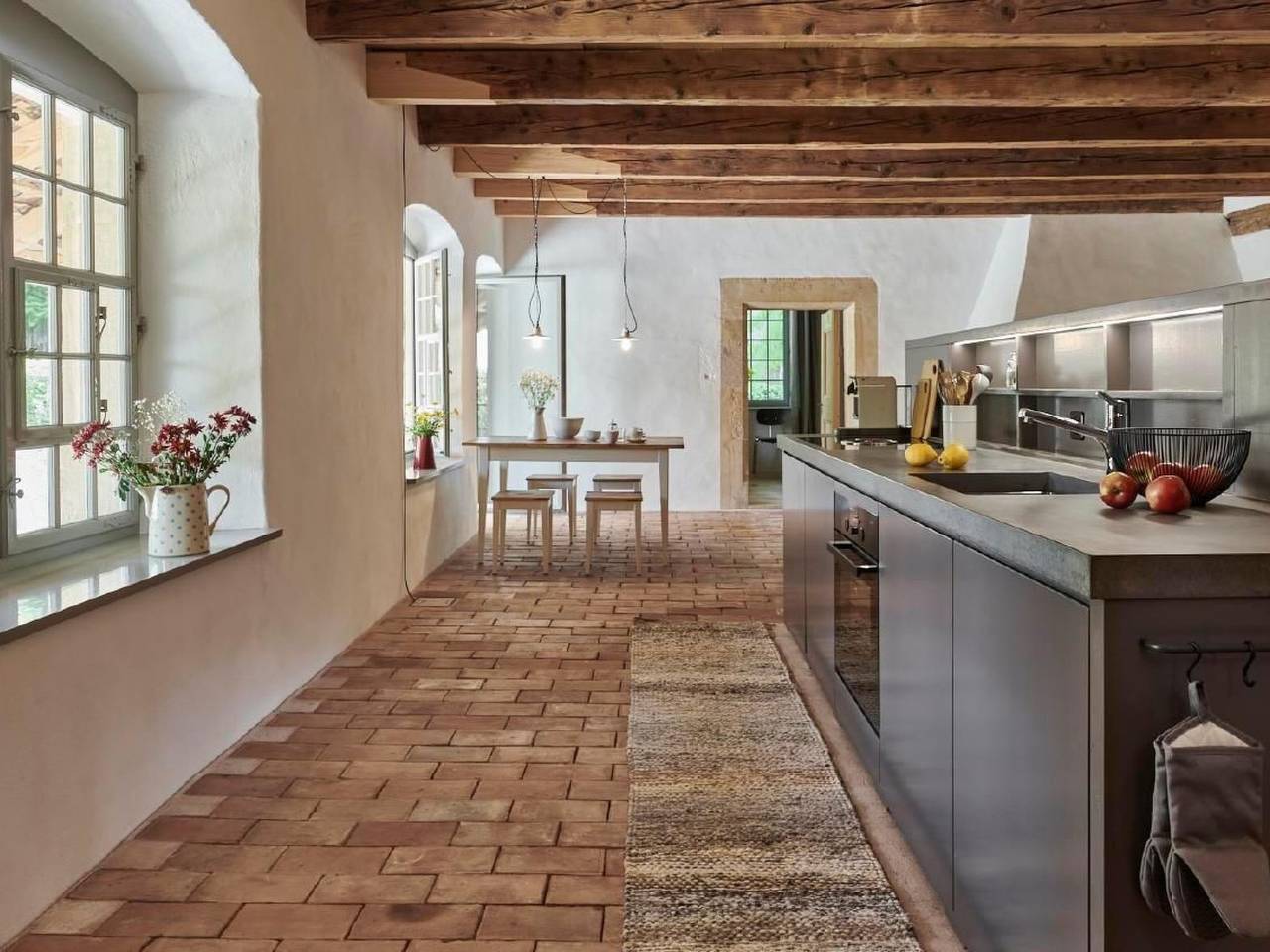 Ganze Wohnung, Schlossgut oben in Drei-Seen-Land