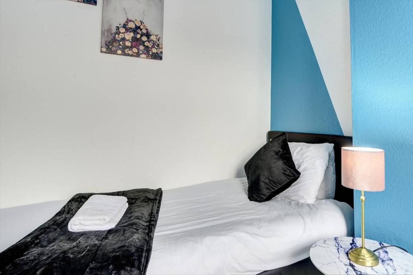 Central - 2br House - Free Parking - Garden in Coventry, Birmingham und Umgebung