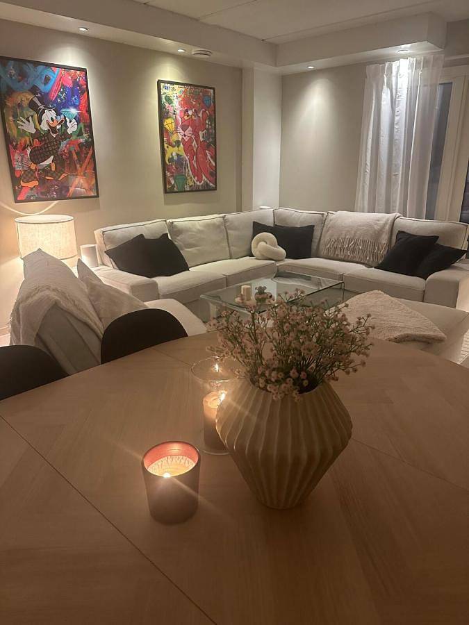 Ferienwohnung für 3 Personen, mit Terrasse und Ausblick in Bergen