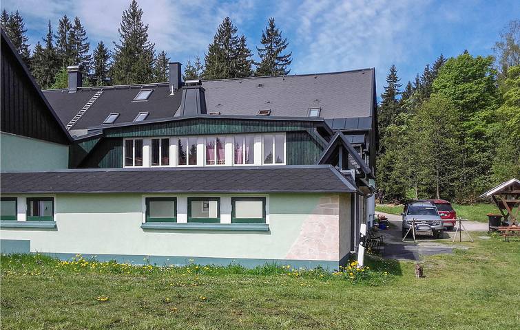 Ganze Ferienwohnung, Garden Retreat mit Parkplatz, Küche, Internet - Kinderfreundlich in Auerbach, Chemnitz und Umgebung
