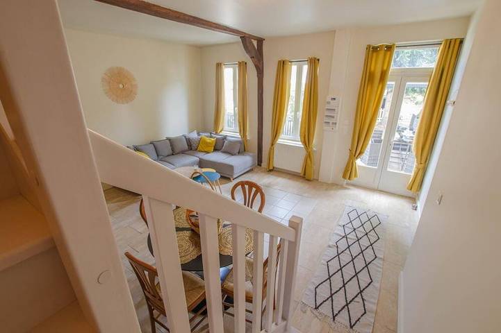 Gîte pour 4 personnes, avec jardin et jacuzzi à Bréviandes