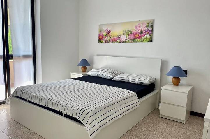 Appartement entier, Appartamento A 900 Metri Dal Lago Maggiore in Arona (Lago Maggiore), Commune de Arona