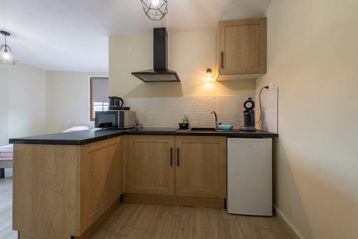 Gîte pour 2 personnes, avec terrasse à Saint-Quentin-la-Motte-Croix-au-Bailly - 2