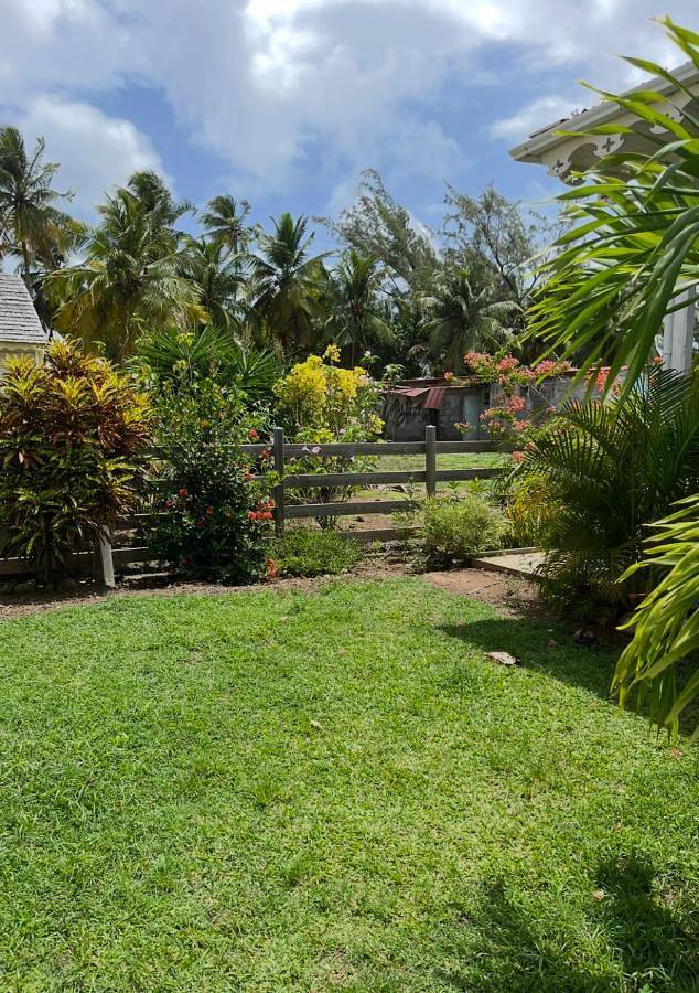 Gîte pour 2 personnes, avec jardin et terrasse dans Anse l'Etang - 2