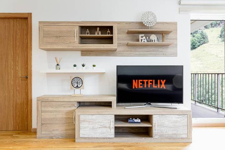 Gîte pour 6 personnes, avec vue et terrasse, animaux acceptés dans Arinsal - 2