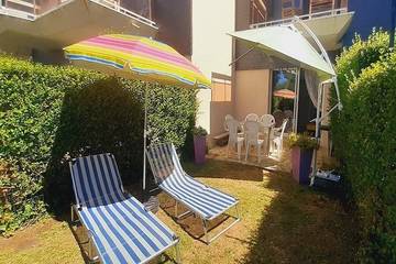 Gîte pour 4 personnes, avec jardin, adapté aux familles dans Plage de la Mine d'Or