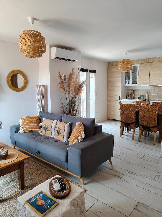Gîte pour 3 personnes, avec Vue dans Office De Tourisme Des Saintes Maries De La Mer - 2