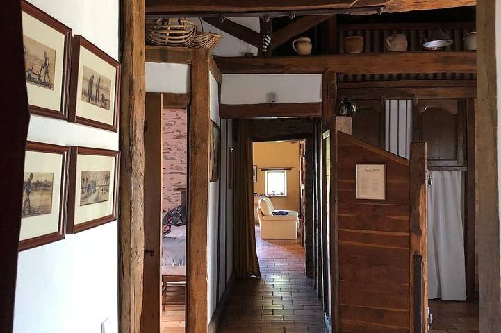 Gîte pour 9 personnes, avec jardin à La Tardière - 4