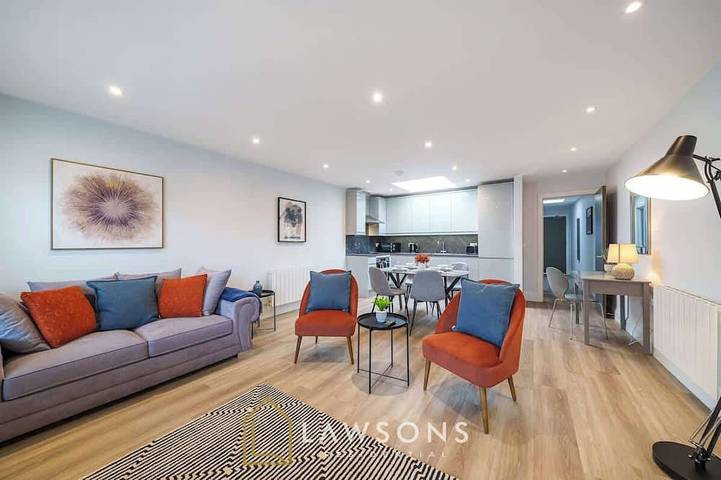 Apartment for 4 people, with balcony in Windsor