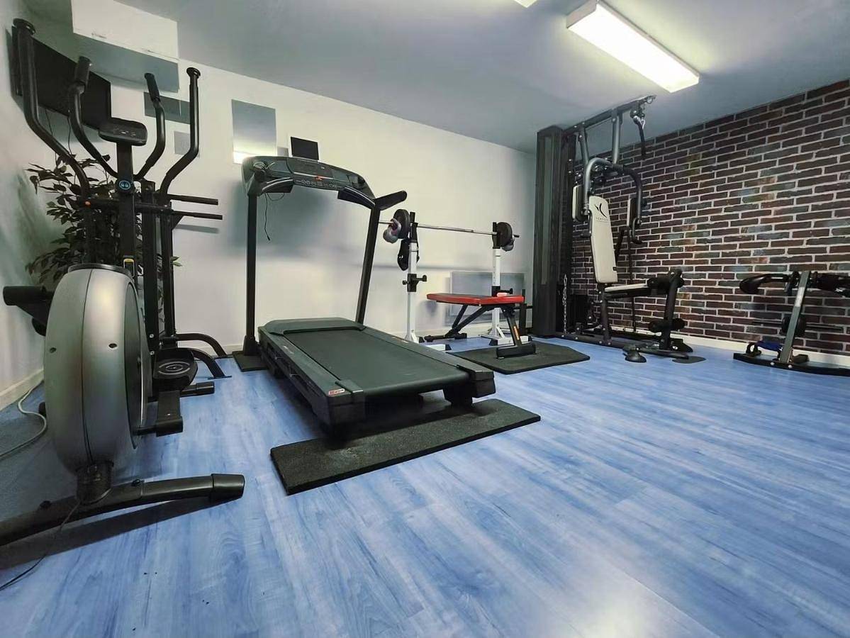 Appartement de vacances entier, Chambre Privée, Villeron, proche aéroport Cdg et Parc Astérix in Villeron, Val-d'Oise