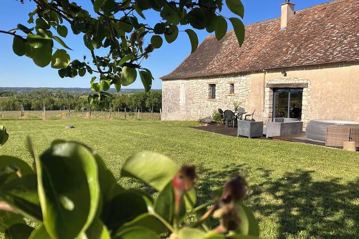 Maison de vacances pour 4 personnes, avec jardin ainsi que terrasse et jacuzzi