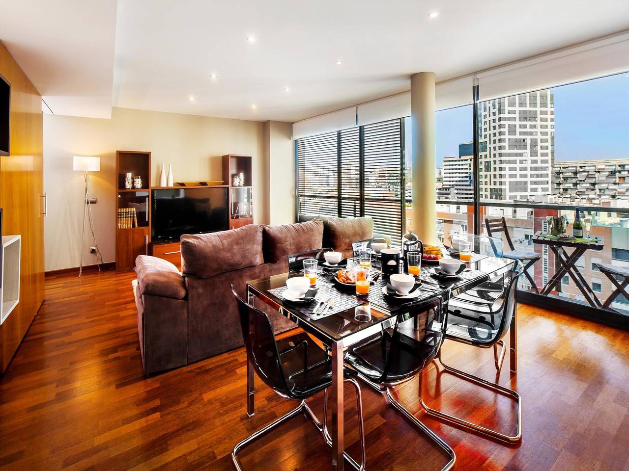 Appartamento intero, Appartamento vacanze per 8 persone con balcone/terrazza in Barcelona Centre, Barcellona