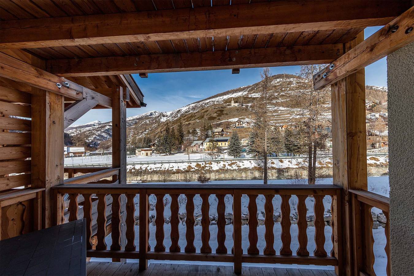 Appartement entier, Appartement de vacances pour 8 personnes avec balcon in Abriès-Ristolas, Queyras