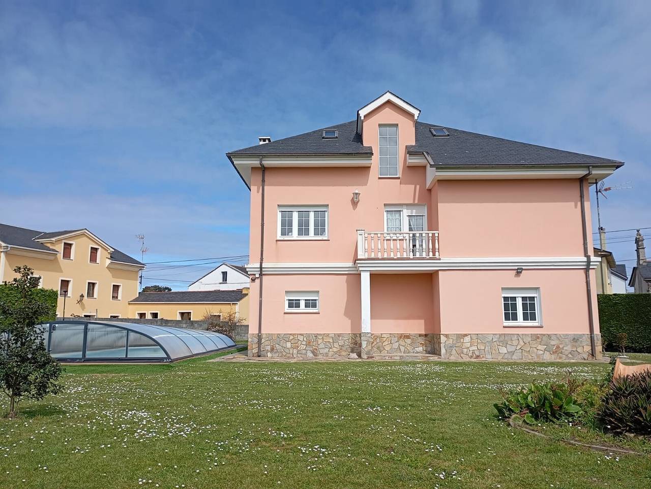 Holiday Home 'Chano' with Mountain Views, Private Pool and Wi-Fi in Tapia de Casariego, Costa Verde (Spain)