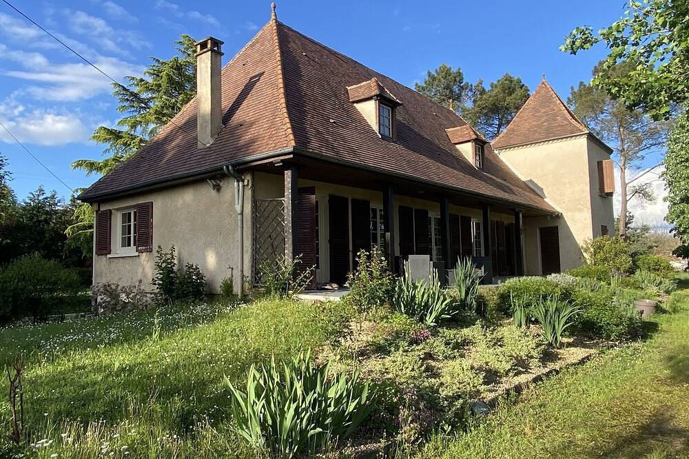 Maison Familiale au Coeur de la Dordogne in Cazoulès, Périgord Noir