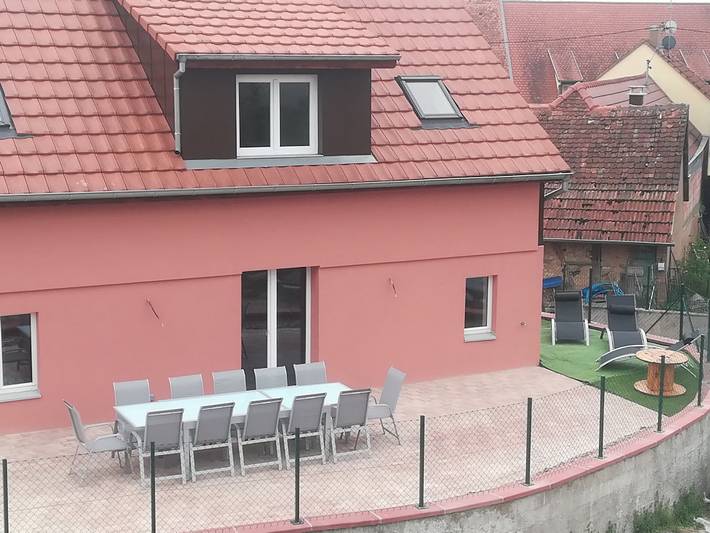 Gîte pour 12 personnes, avec terrasse