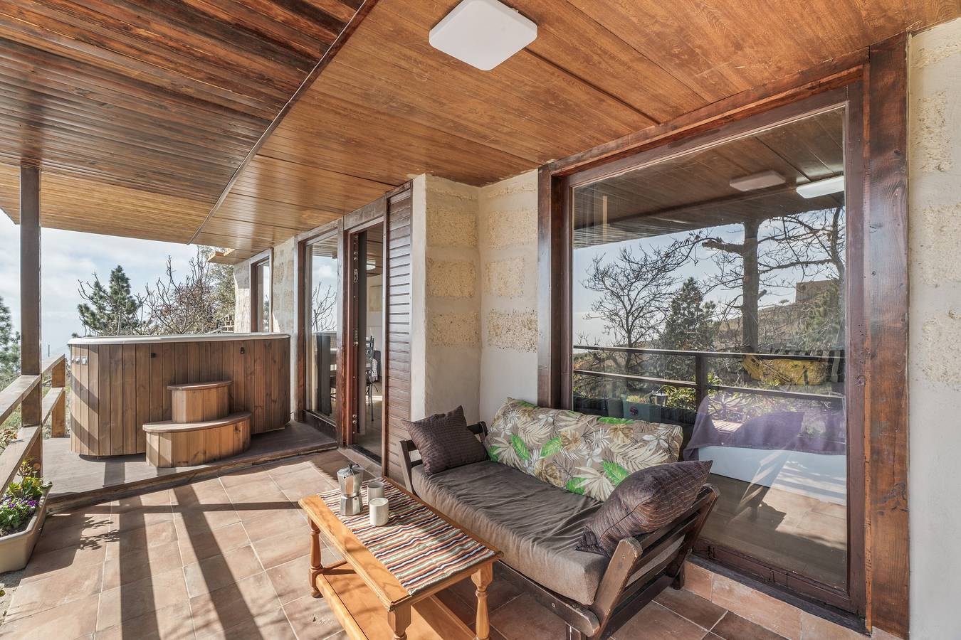 Casa Vacacional 'Karla' con Vistas al Mar, Piscina Compartida y Wi-Fi in Granadilla de Abona, Tenerife Sur