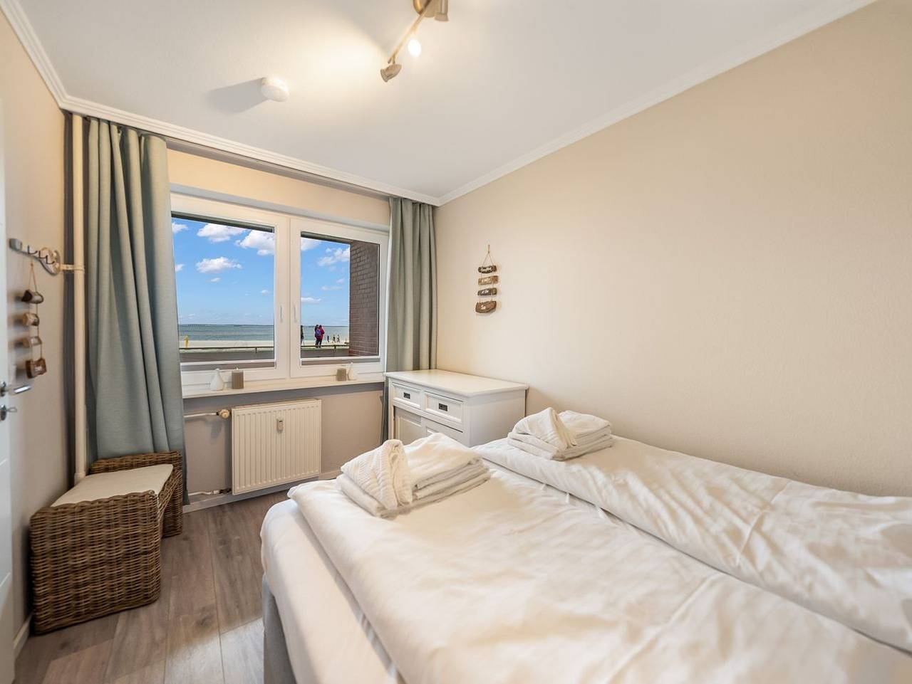 Ganze Ferienwohnung, Strand & Meer - Gemütliche drei Zimmer Wohnung mit fantastischem Meerblick in Hörnum. in Hörnum, Sylt