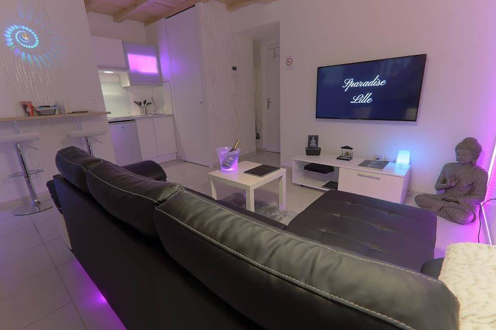 Apartamento entero, Sparadise Lille Hypercentre, jacuzzi, T2 40m², Diseño acogedor Relajación in Lille, Lille region
