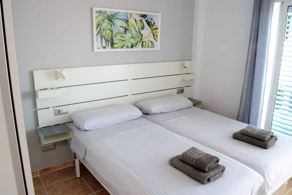 Apartamento entero, Apartamento Sarah 3A, a 2 minutos de la playa y el paseo marítimo, céntrico y tranquilo. Wifi gratis in Morro del Jable, Pájara