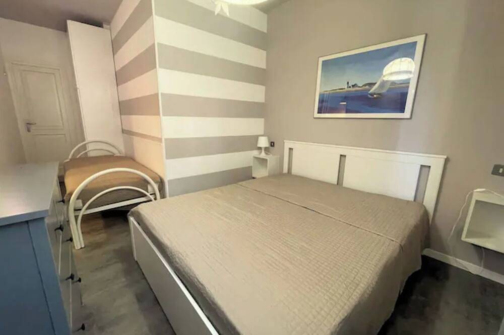 Appartamento intero, Bilocale rinnovato in condominio frontemare Lido dei Pini in Bibione, Provincia di Venezia