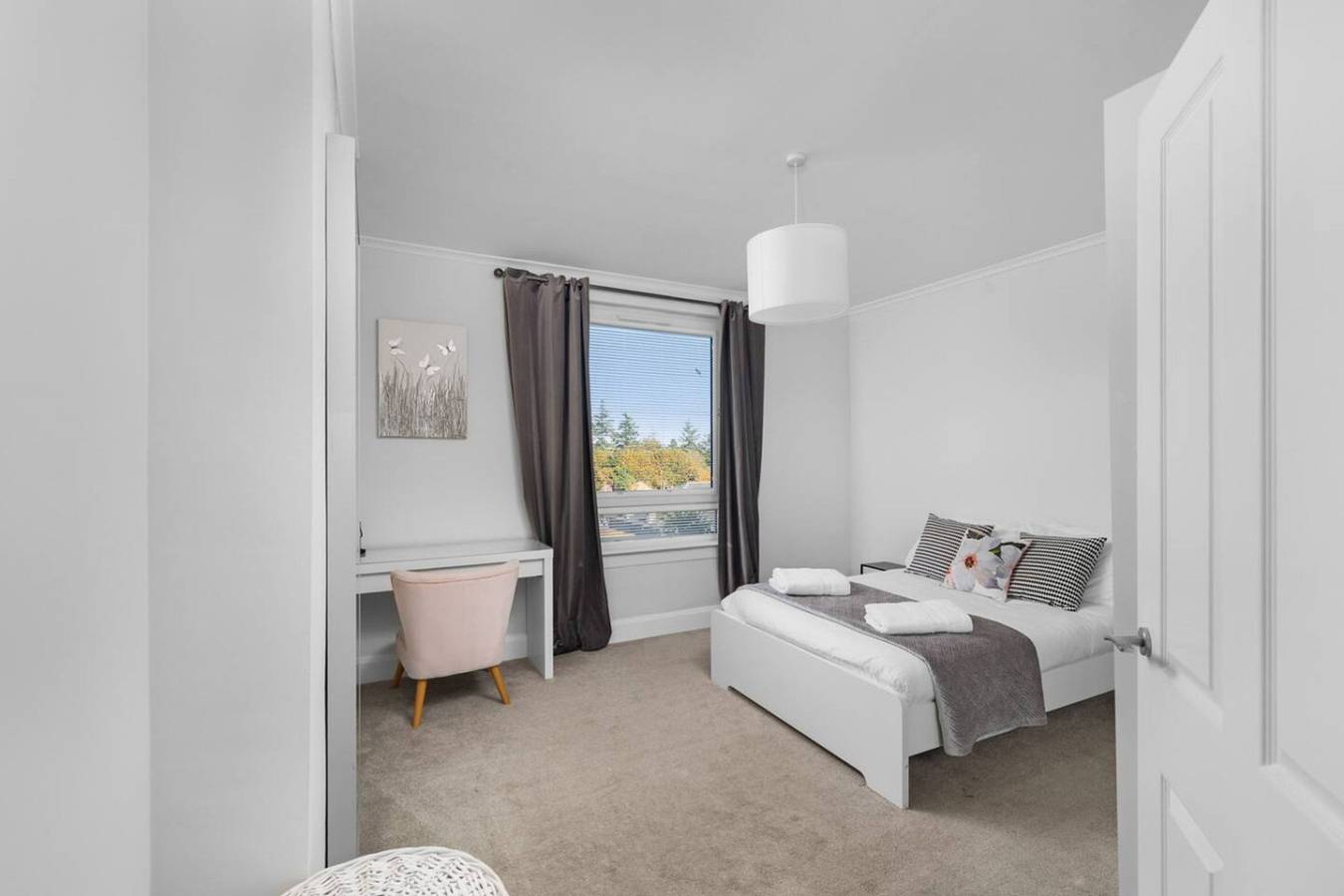 Entire apartment, Sidlaw View - 3 Bed with Style in Dundee, Angus