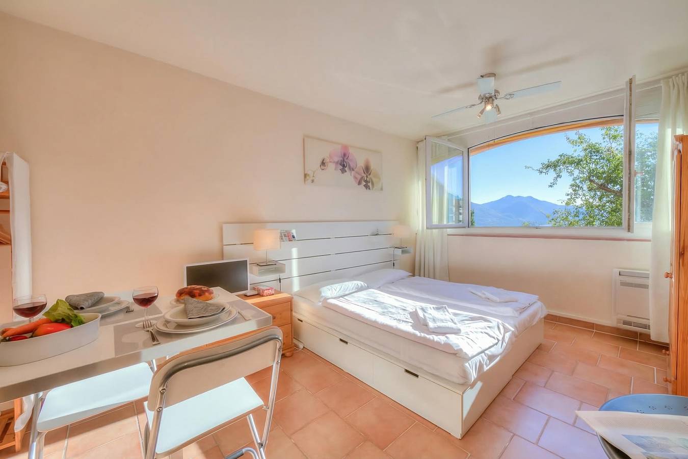 Geheel appartement, Orchidea Apt. 4 Front Lake in Lugano, Luganomeer