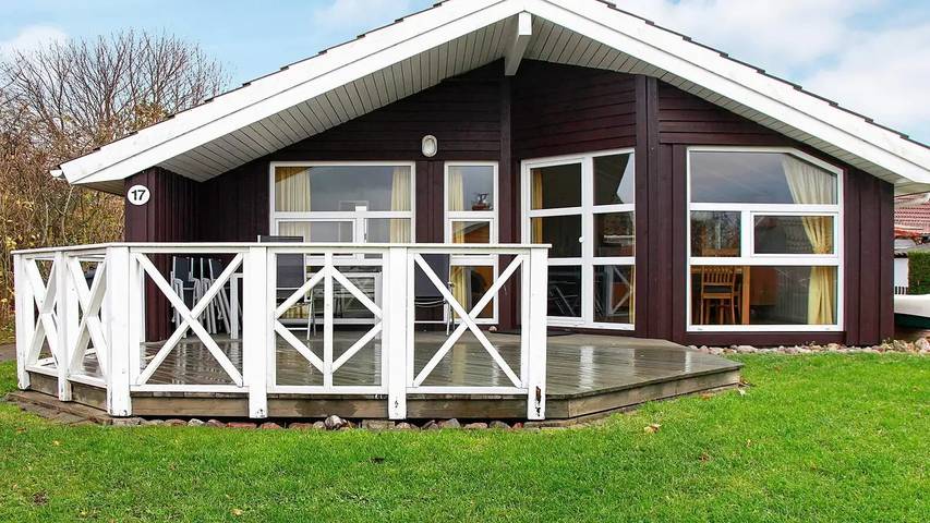Ferienhaus für 7 Personen, mit Terrasse und Sauna in Gelting