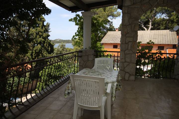 Ferienwohnung für 7 Personen, mit Balkon/Terrasse in Mali Lošinj