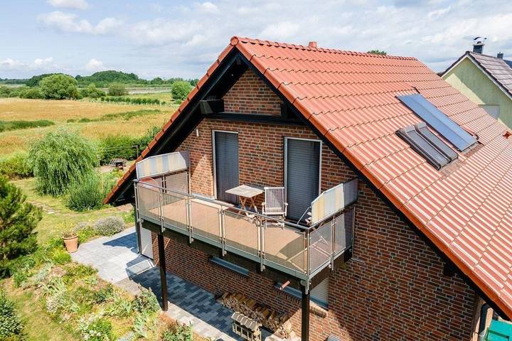 Ferienwohnung mit Meerblick für 2 Personen, mit Balkon und Garten sowie Sauna und Seeblick in Rechlin