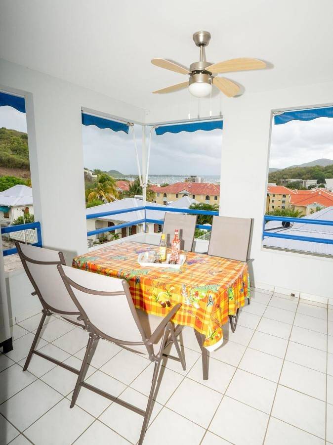 Gîte pour 4 personnes, avec vue et terrasse, animaux acceptés dans Marina du Marin - 2