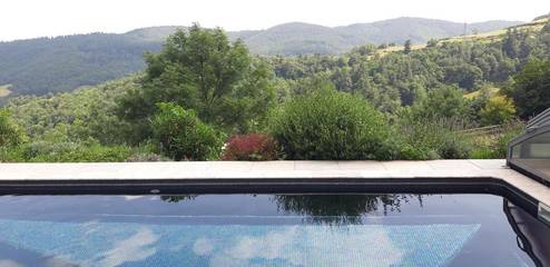 Gîte pour 4 personnes, avec jardin ainsi que piscine et vue à Saint-Prix